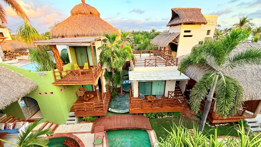 La entrada del AV Hotel Boutique