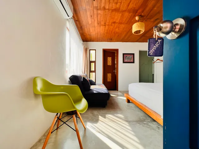 Room Jamaica