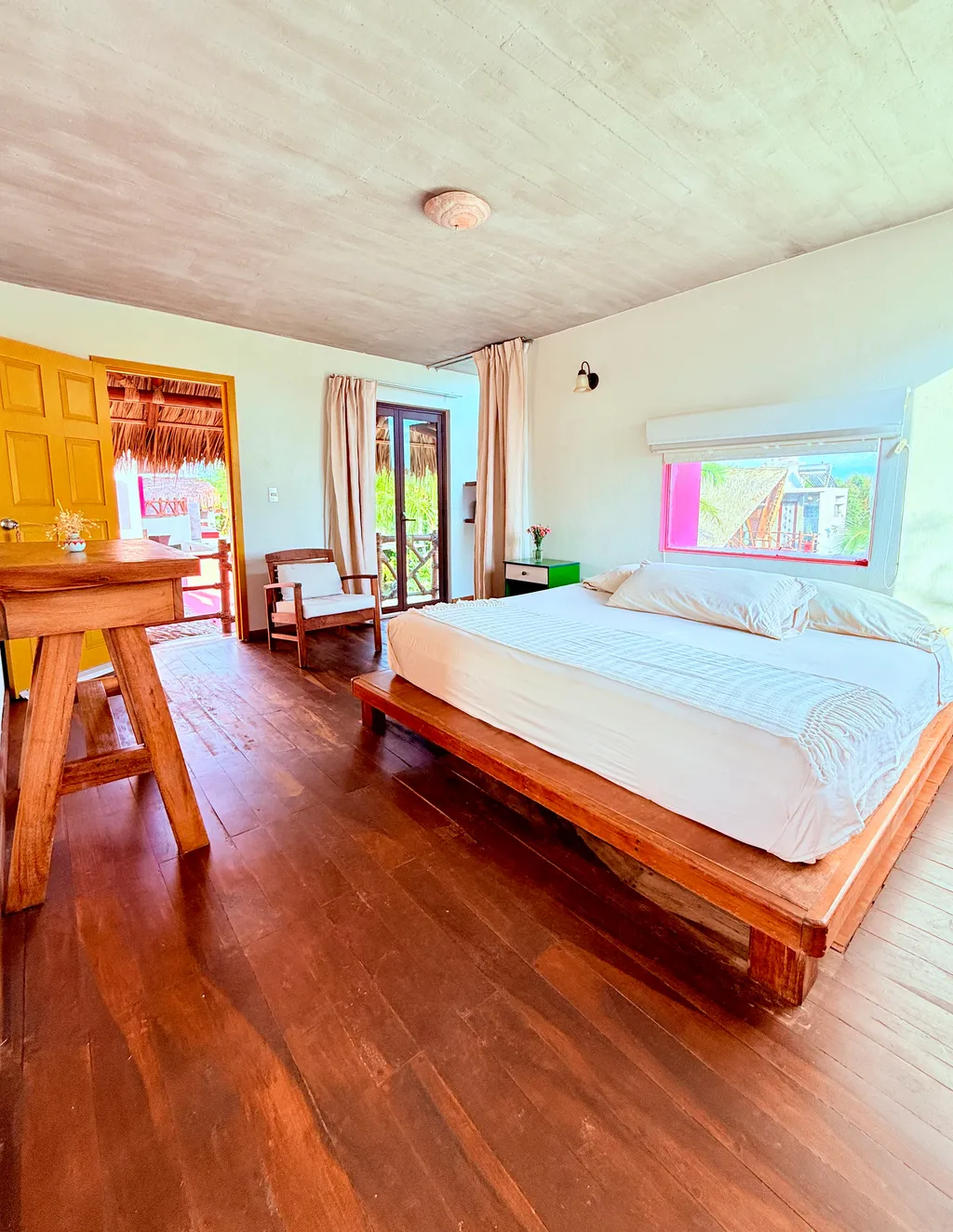 Room Ocote