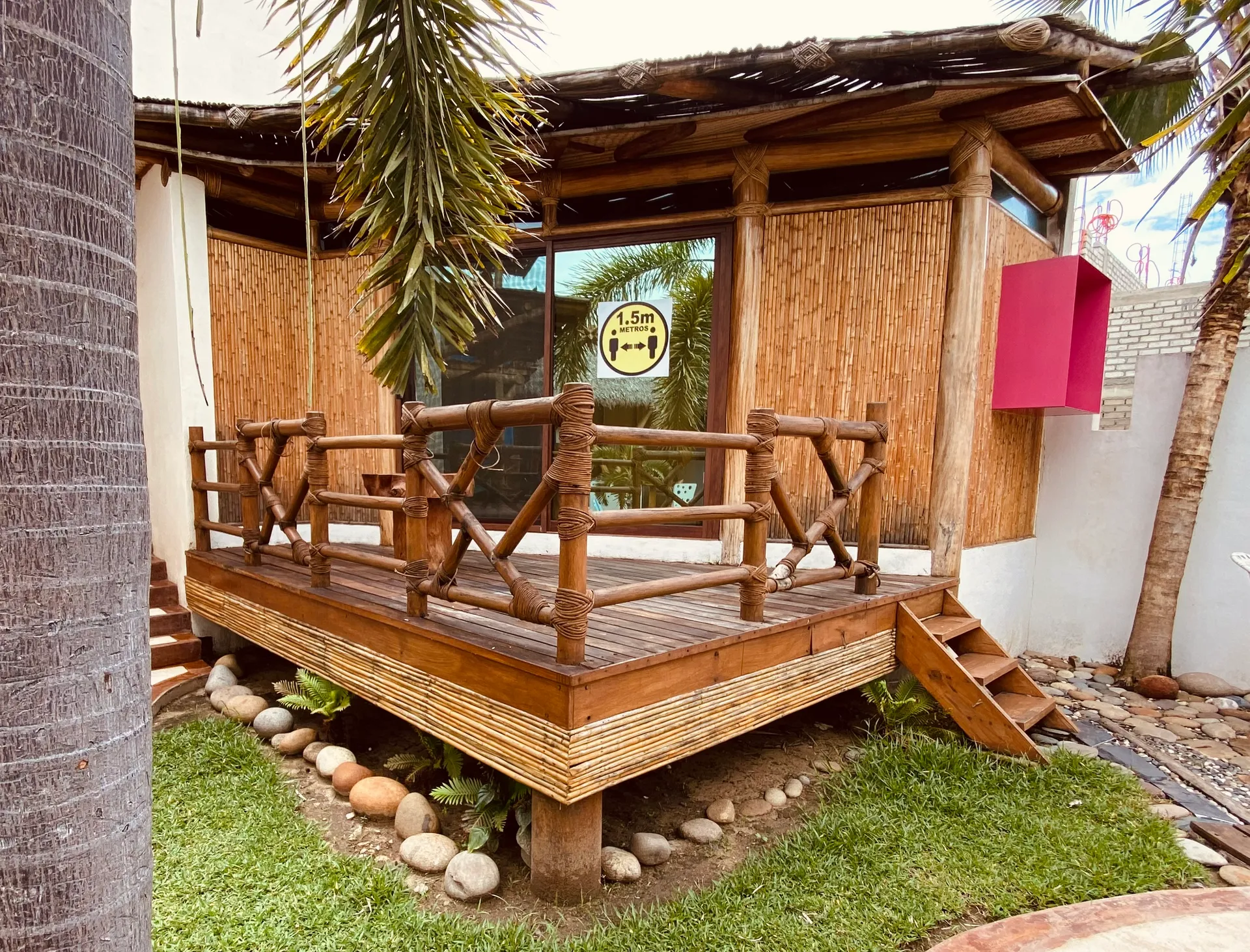 Foto de la recepcion y lobby del hotel